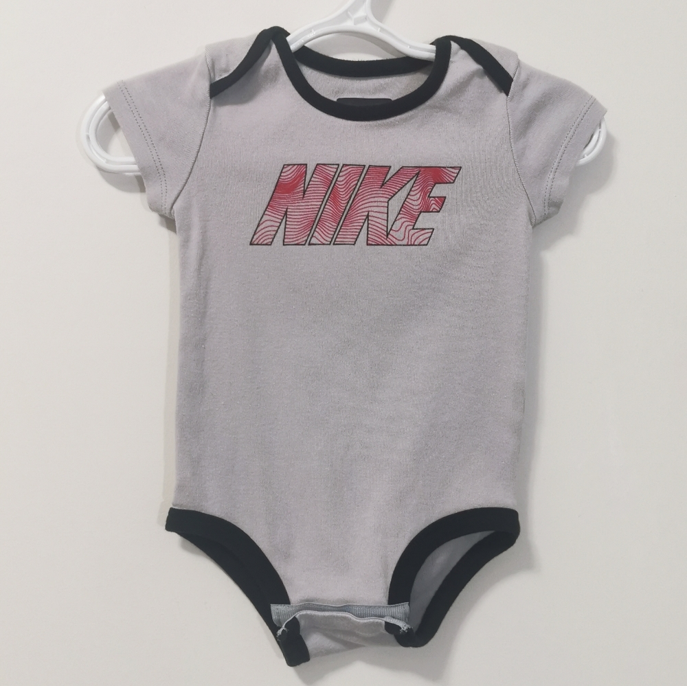 🌜5 for 20🌛 Nike Diaper Shirt